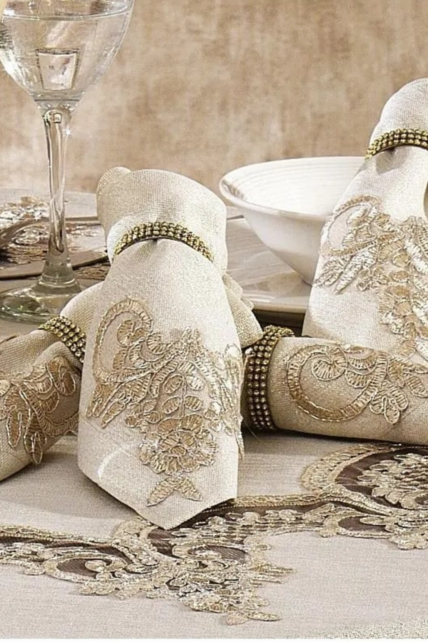 Round Tablecloth Set - Image 3