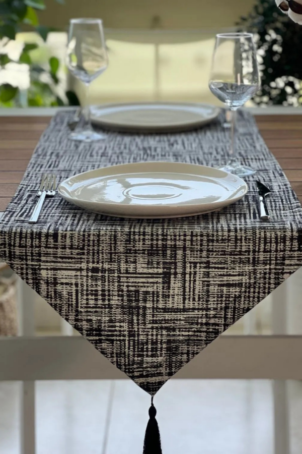 Design Pattern Table Runner