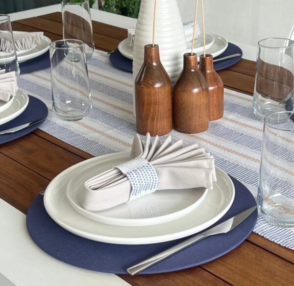 Elegant Pattern Table Linen Set - Image 4