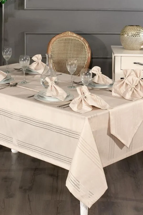 Polyester Table Cloth Set