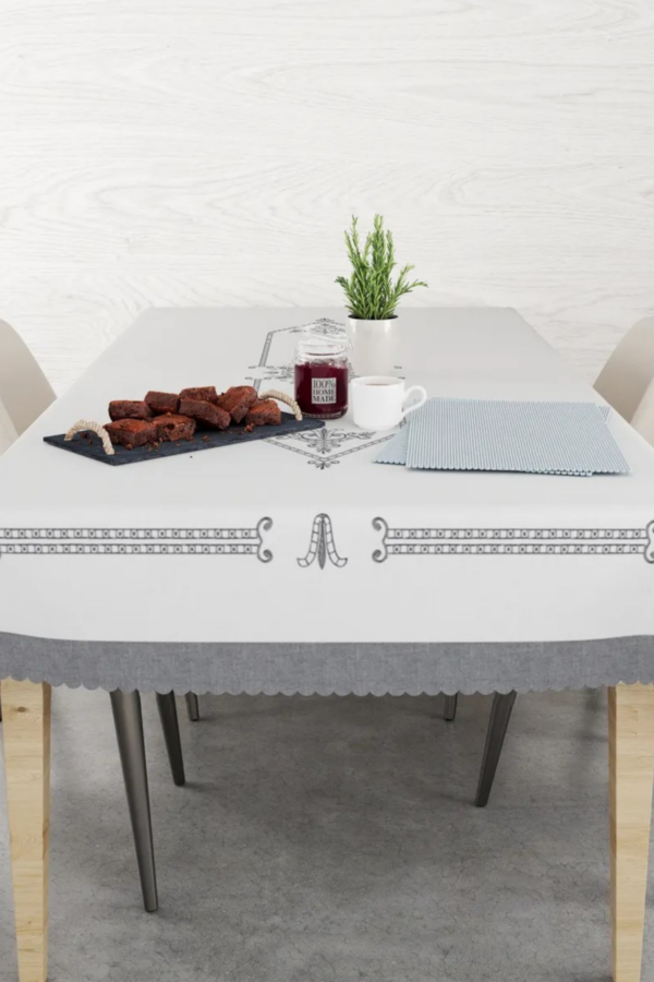 Polyester Geometric Pattern Tablecloth - Image 3