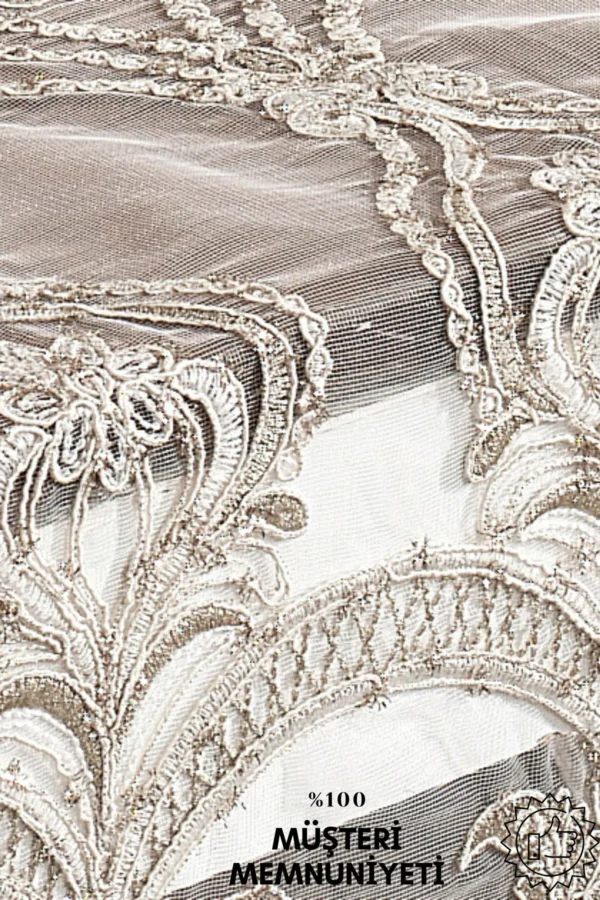 Velvet Table Cloth with Lace - Image 5