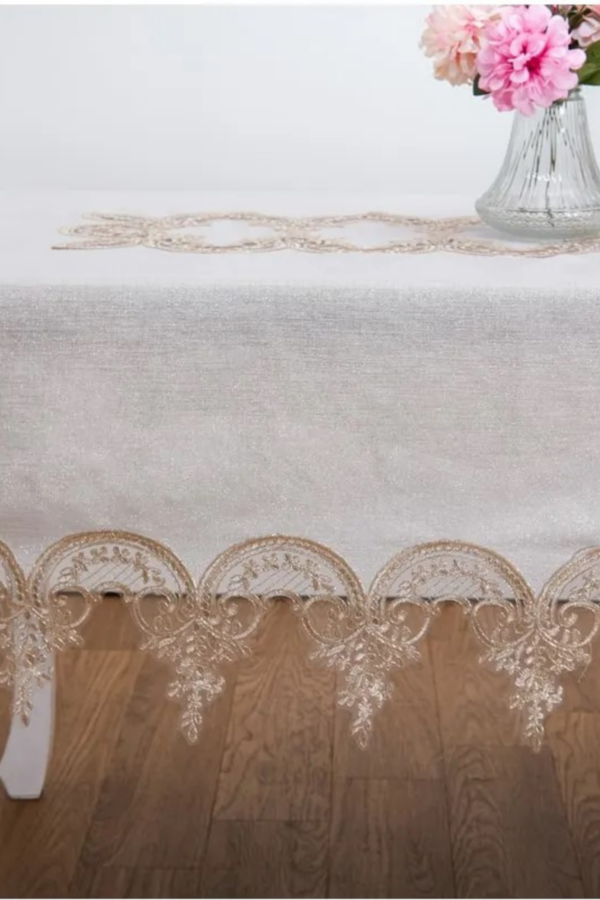 Luxury Beige Polyester Tablecloth - Image 4