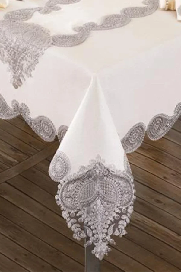 Rectangular Tablecloth Set - Image 3