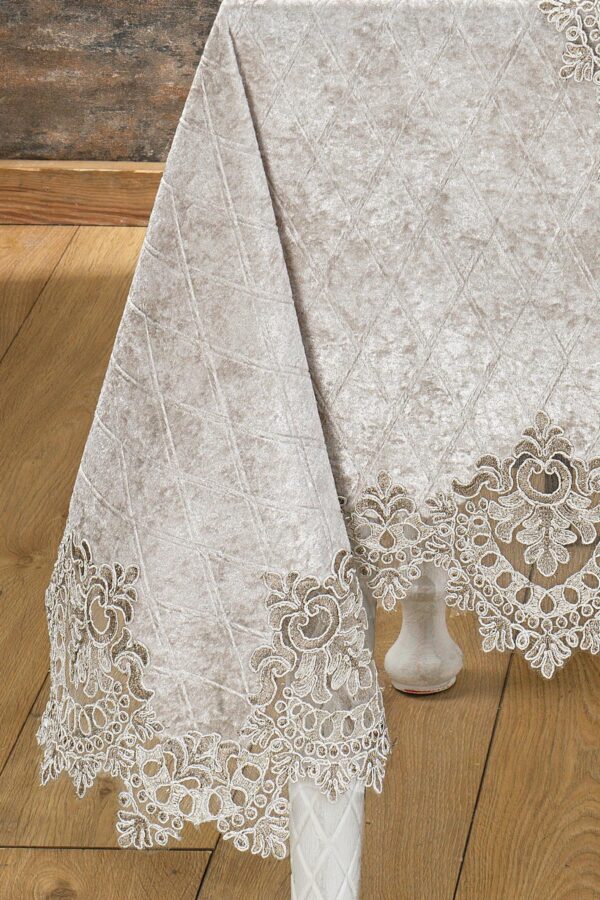 Luxury Velvet Tablecloth Set For Dining Room - Image 4